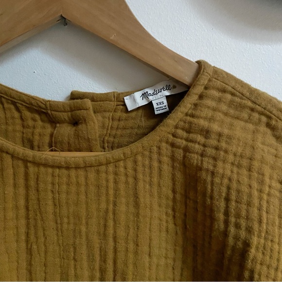 Madewell | Lightspun Button-Back Peplum Top | XXS - Picture 9 of 11